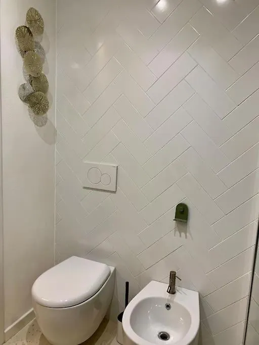Lovely Studio Flat In Bocconi Milano Appartamento
